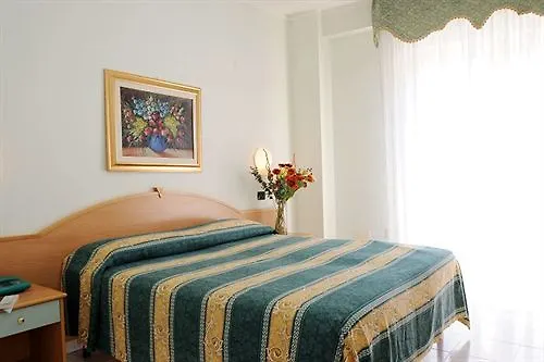 Hotel Garden 3*